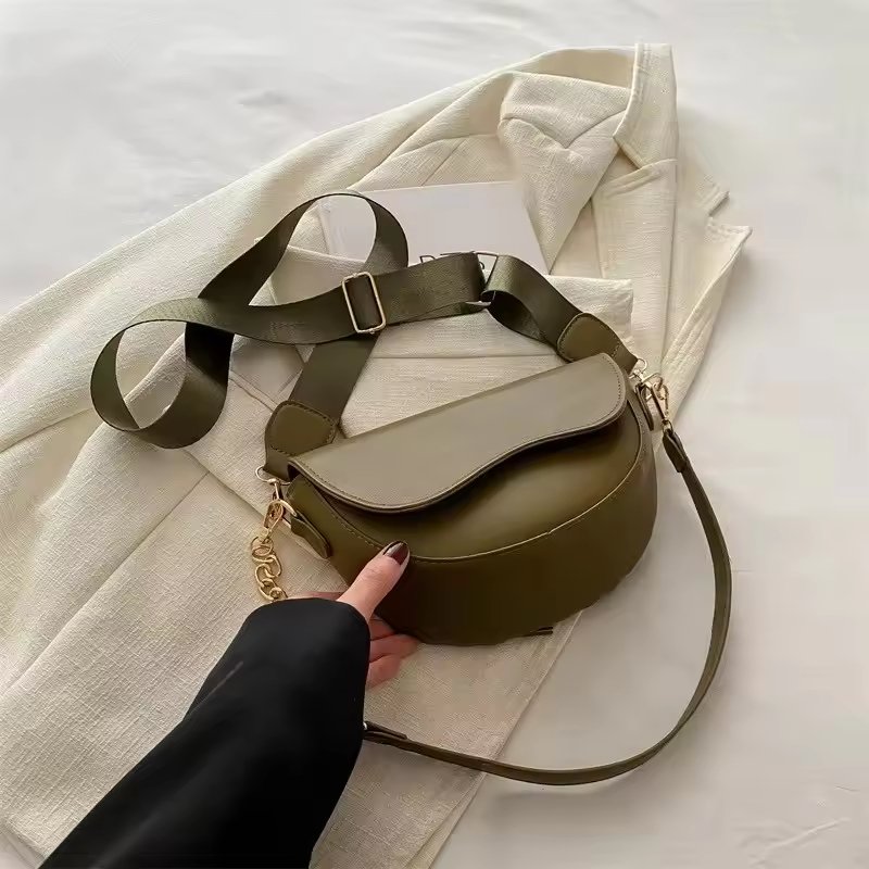 Classic Crossbody Bag for Travel, 16*18cm - Image 4