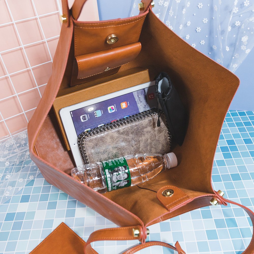 Trendy Leather Shoulder Handbag Set - Image 4